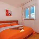 Апартаменты In Croatia Near Scenic Драмаль