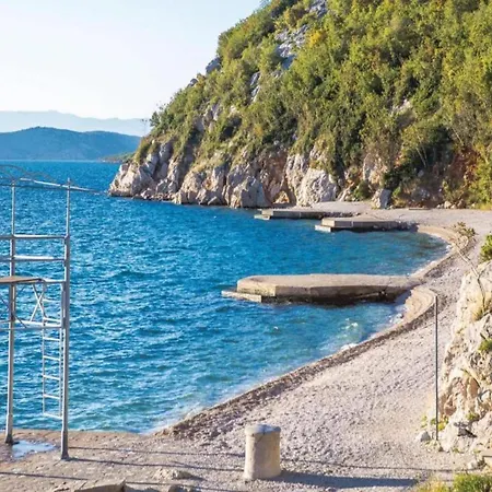 Апартаменты In Croatia Near Scenic Драмаль