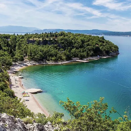In Croatia Near Scenic Apartament