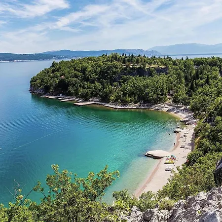 In Croatia Near Scenic Apartament *